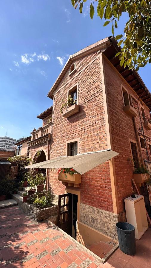 Campus Residencias Bed & Breakfast Quito Dış mekan fotoğraf